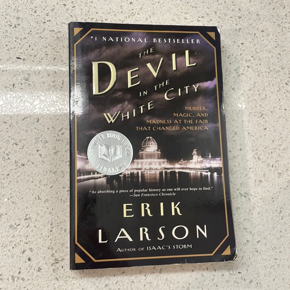 The Devil In The White City by Erik Larson - Amazing Book In Great Condition!